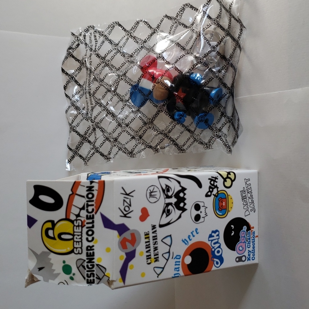 2.5" Qee Series 6 Designer Collection Blind Box Keychain: Mystery Figure